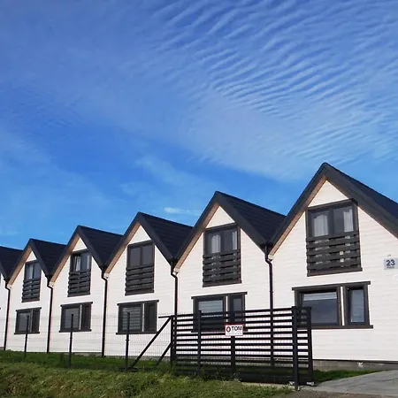 White Деревянный коттедж *