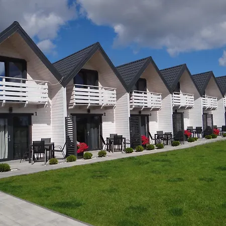 White Деревянный коттедж